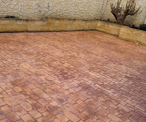 Spécialiste de la pose de béton décoratif et de la création de terrasses à Bois-d'Arcy (78390) en Yvelines 78