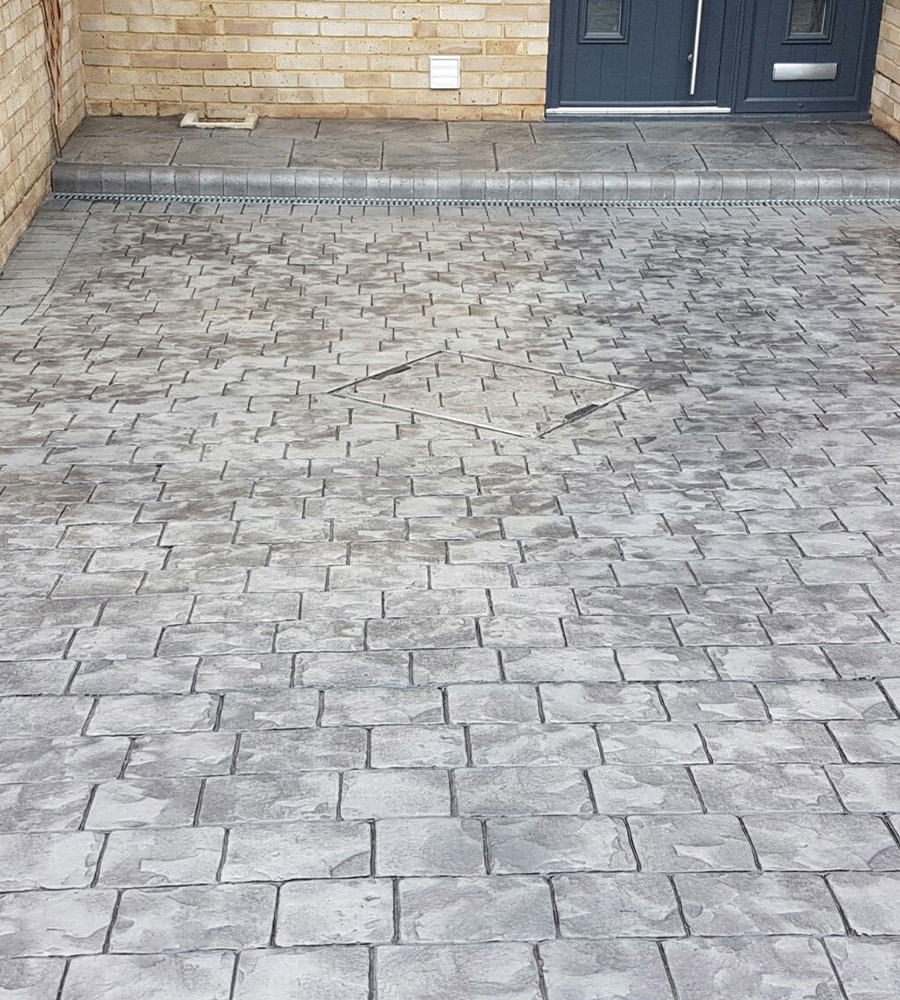 Découvrez nos services de pose de béton imprimé à Bois-d'Arcy et dans tout le département de la Yvelines (78)